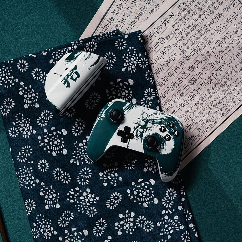 8bitdo Ultimate Bluetooth Controller 10th Anniversary Limited Edition w/ Protective Case