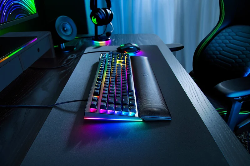 Razer Blackwidow V4 Mechanical Gaming Keyboard (Green Switch)