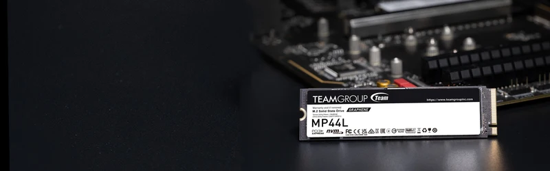 Teamgroup MP44L M.2 2280 500GB PCIE 4.0 X4 NVME 1.4 TLC Internal SSD w/ Heat Dissipating Graphene SSD Label (TM8FPK500G0C101)