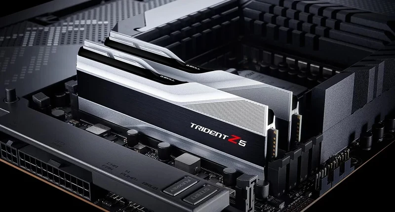 G.Skill Trident Z5 32GB (2X16GB) DDR5 Intel XMP 5600MHZ CL36-36-36-89 1.20V Desktop Memory (Silver) (F5-5600J3636C16GX2-TZ5S)
