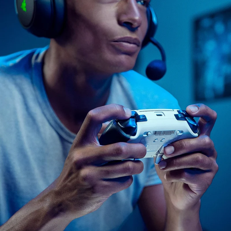 Razer Wolverine V2 Pro Wireless Gaming Controller for PS5 & PC (White)