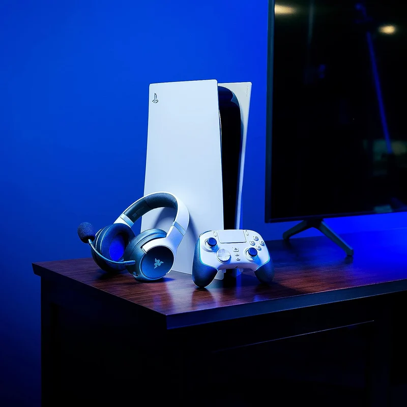 Razer Wolverine V2 Pro Wireless Gaming Controller for PS5 & PC (White)