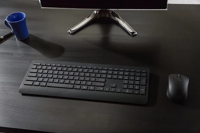 Microsoft 900 Wireless Desktop Keyboard Mouse Combo (PT3-00027)