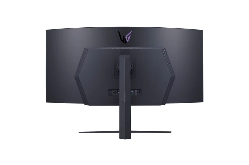 LG 45GR95QE-B 45” Ultragear OLED WQHD 240HZ 0.03MS GTG Curved Gaming Monitor