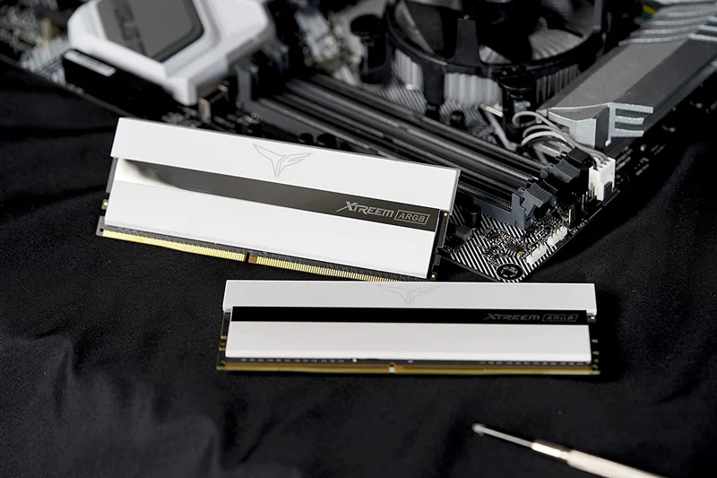 Teamgroup T-Force Xtreem ARGB 16GB (2X8GB) DDR4 3600Mhz CL18-22-22-42 1.35V Desktop Memory (White) (TF13D416G3600HC18JDC01)