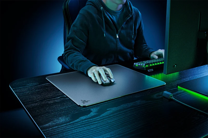 Razer Atlas Tempered Glass Gaming Mouse Mat (Black)