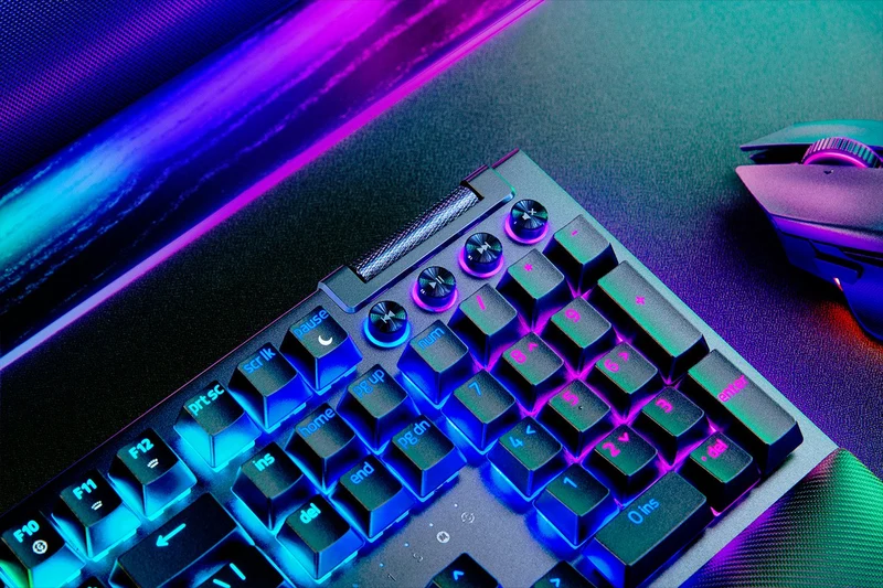 Razer Blackwidow V4 Pro Mechanical Gaming Keyboard With Razer Chroma RGB (Green Switch)