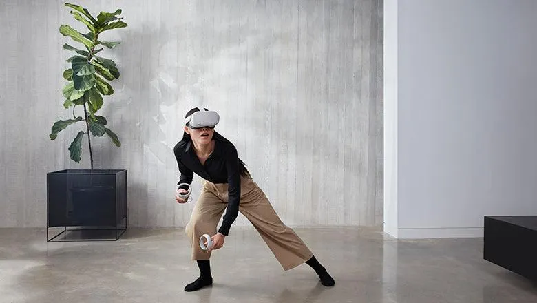 Oculus / Meta Quest 2 256GB All in One VR Gaming Headset (WHITE)