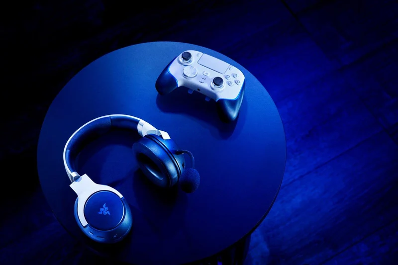 Razer Kaira Pro Hyperspeed Wireless Multi-Platform Gaming Headset With Haptics For PS5