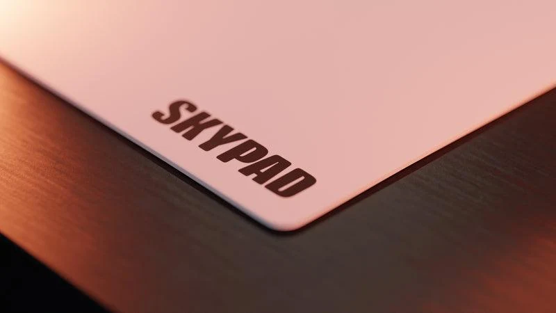 Skypad Glass Mousepad 3.0 XL - White Text