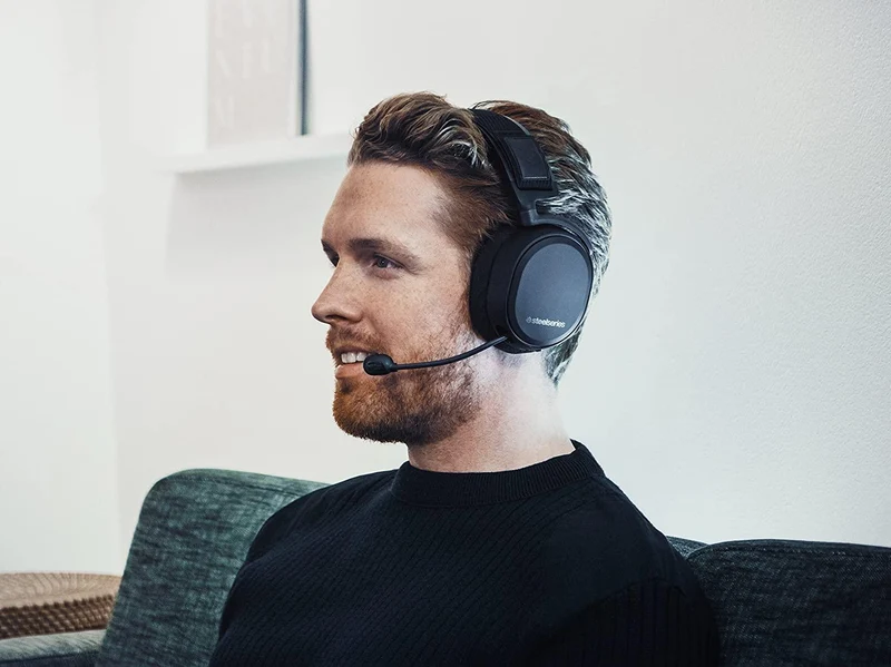 STEELSERIES ARCTIS PRO WIRELESS GAMING HEADSET FOR PS4/PC (PN61473)