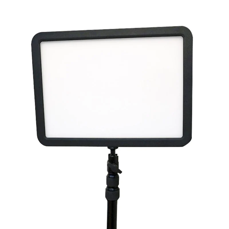 RAZER KEY LIGHT CHROMA ALL-IN-ONE LIGHTING KIT FOR STREAMING