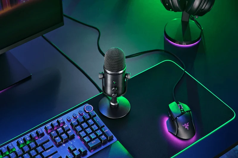 RAZER SEIREN V2 PRO PROFESSIONAL GRADE USB MICROPHONE FOR STREAMERS