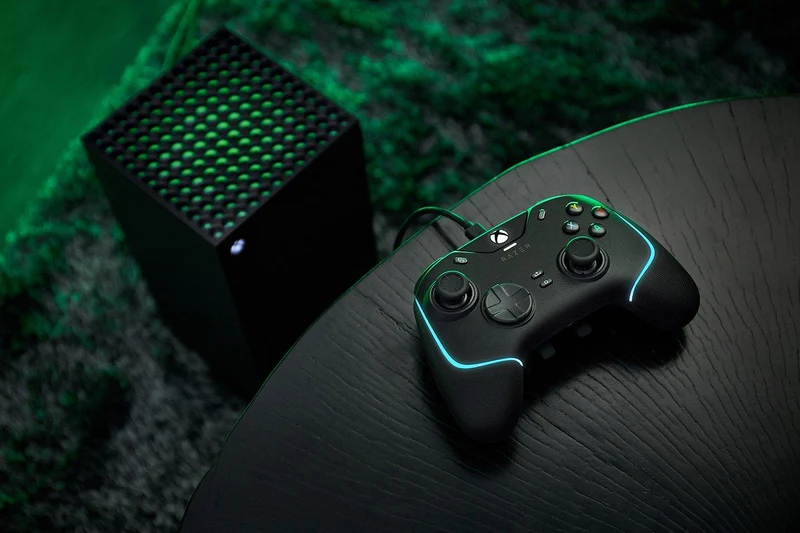 Razer Wolverine V2 Chroma Wired Gaming Controller For Xbox Series X (Black)