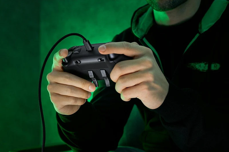 Razer Wolverine V2 Chroma Wired Gaming Controller For Xbox Series X (Black)